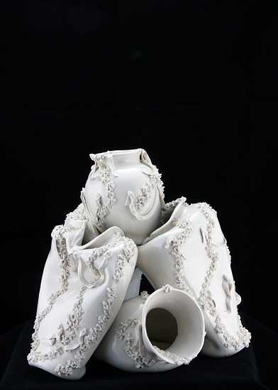 Robert Chamberlin, Fountain 03, 2014
Porcelain with porcelain decoration, 15 x 14 x 14 inches (38 x 35.5 x 35.5 cm)