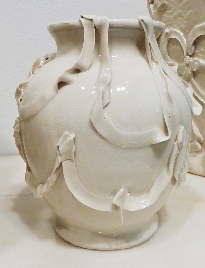 Robert Chamberlin, Empty Vessel 224, 2014
Porcelain with porcelain decoration, 6.5 x 5.5 x 5.5 inches (16.5 x 14 x 14 cm)